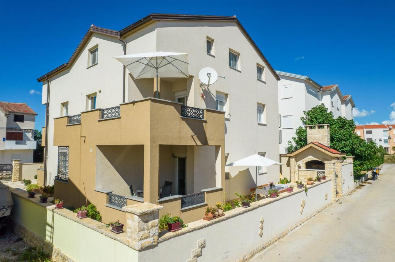 Apartments Nella Privlaka  Eksteriør bilde