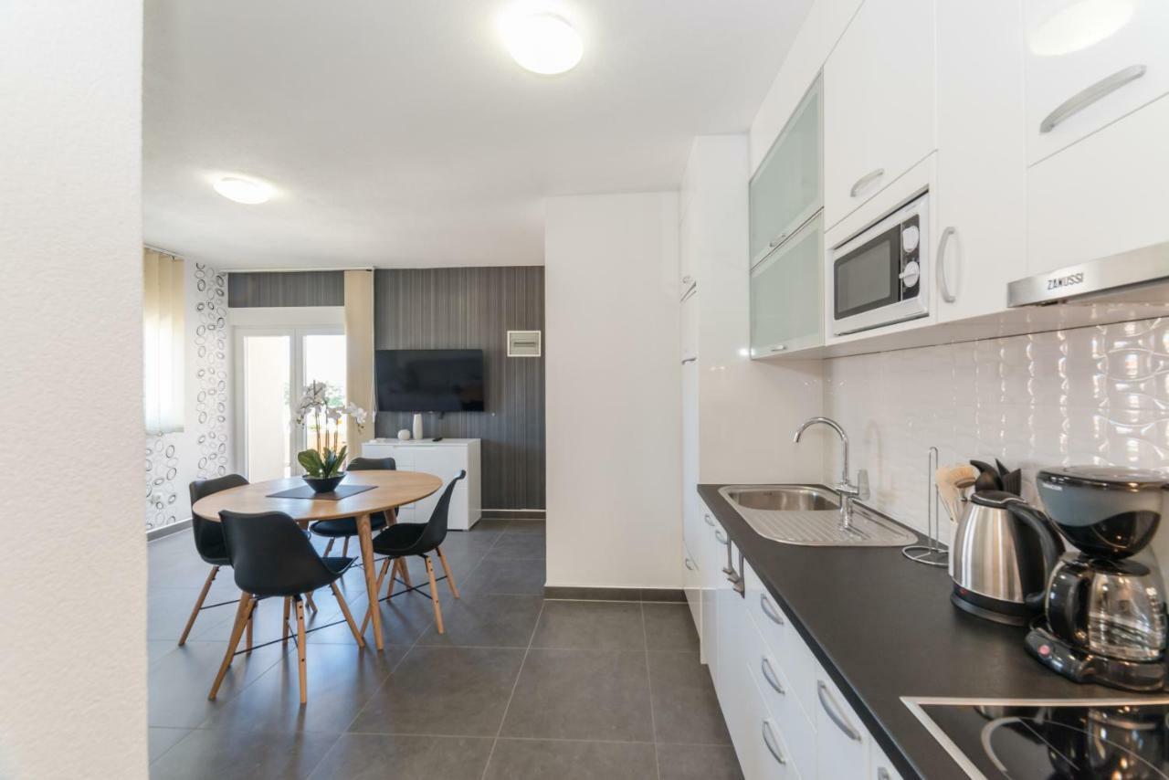 Apartments Nella Privlaka  Eksteriør bilde