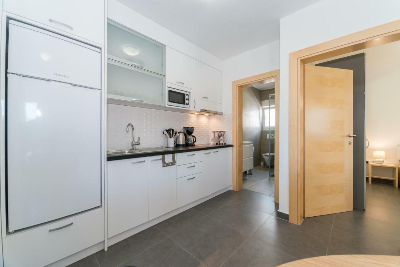 Apartments Nella Privlaka  Eksteriør bilde